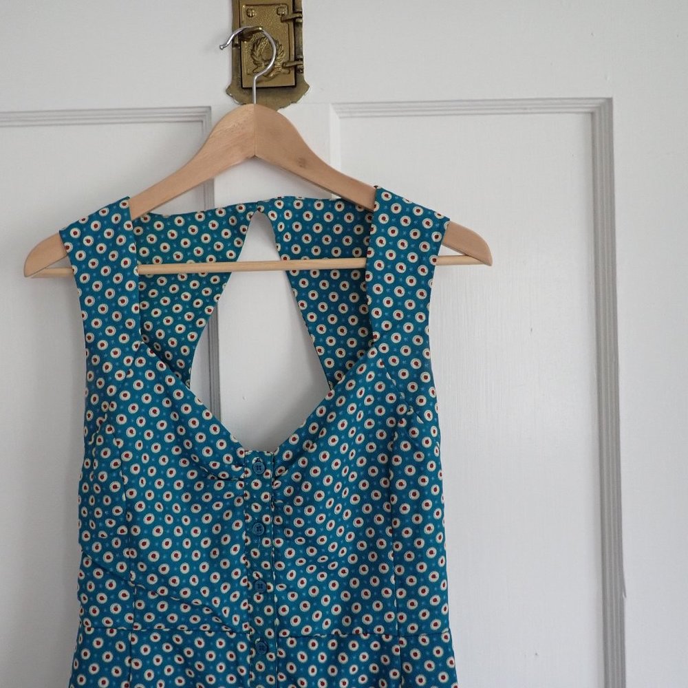 Beautiful extremely feminine Japanese-style dress